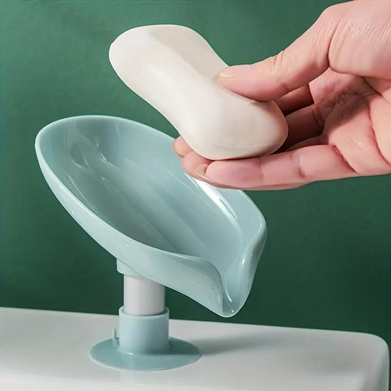 Christmas Soap Dish with Suction Cup, Leaf Shaped Soap Bar Holder, Soap Storage Rack for Bathroom Kitchen Outdoor Camping