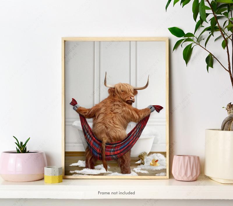 Highland Cow drying with a towel in Bathroom Print, Highland Cow Bathing, Funny Bath Bathroom Print, Animal in bathtub Decor Poster Friend Glossy