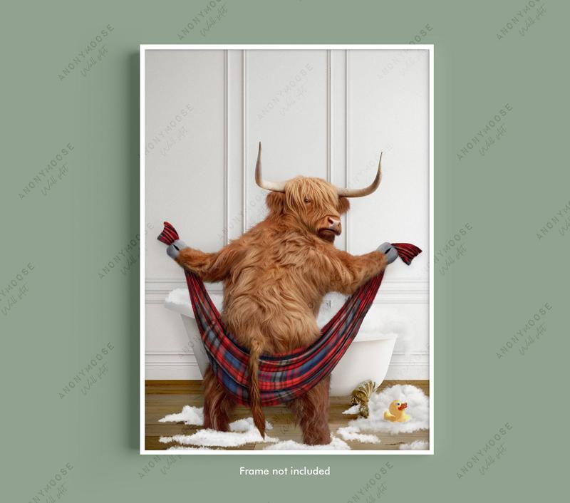 Highland Cow drying with a towel in Bathroom Print, Highland Cow Bathing, Funny Bath Bathroom Print, Animal in bathtub Decor Poster Friend Glossy