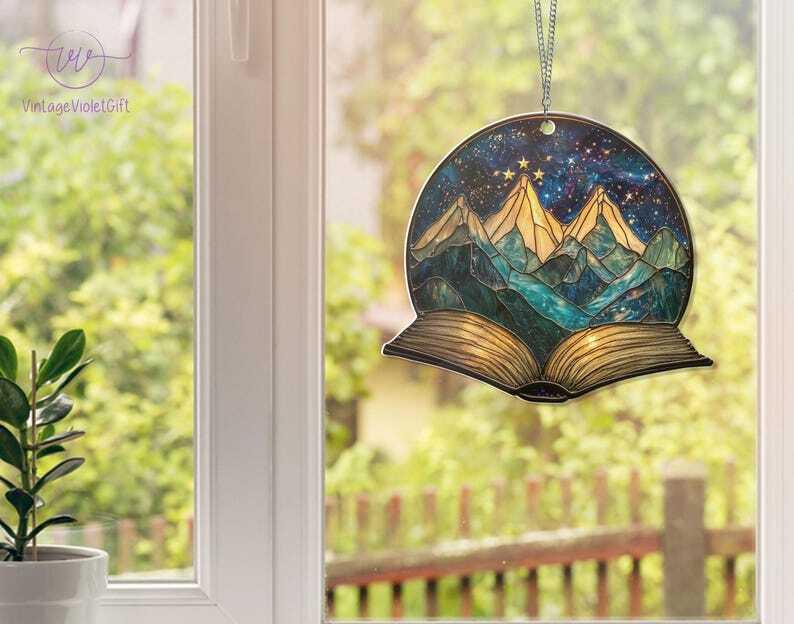 Night Court Suncatcher Ornament, Fantasy Book Reader Gift, Night Court Acrylic Window Hanging, Bookshelf Decor, Book Lover Gift,Bookish Gift