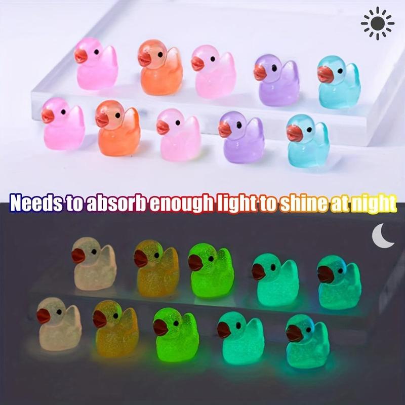 Mini Luminous Duck Sculpture, 10pcs 20pcs 40pcs 100pcs Counts Christmas Miniature Luminous Duck Sculpture, DIY Decorative Ornament for Car, Back To School Micro Landscape, Fall Gift, Thanksgiving, Chrismats Gift Set