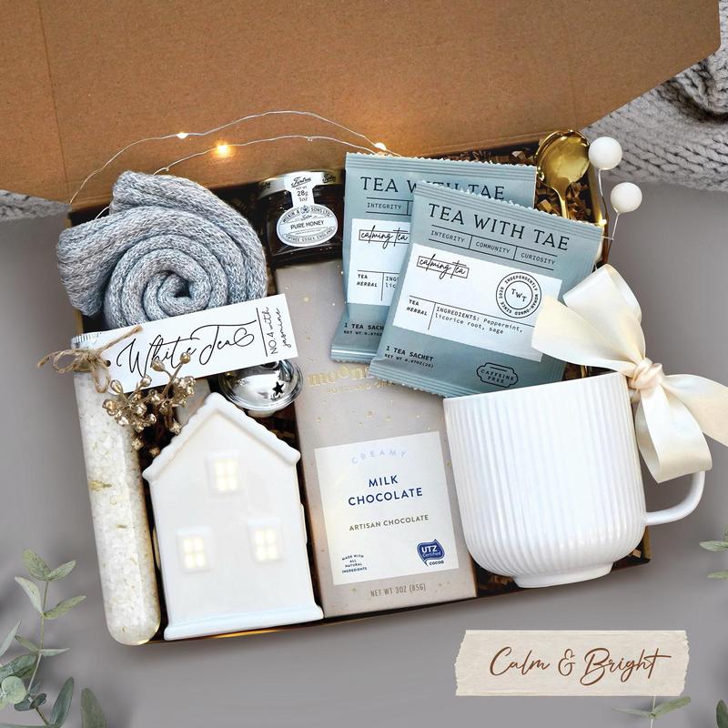 Hug In A Box, Winter Gift Box, Mom Gift Set, Hygge Gift Box, Thinking Of You Box, Cozy Care Package, Self Care Basket, Blanket Gift Box