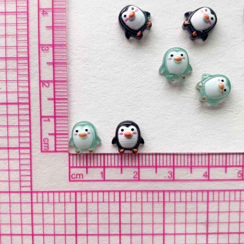 Cute Penguin Design Resin Ornament, 50pcs Mini Penguin Decoration, DIY Decorative Accessories for Scrapbooking, Crafts, Home Decor, Christmas Decor