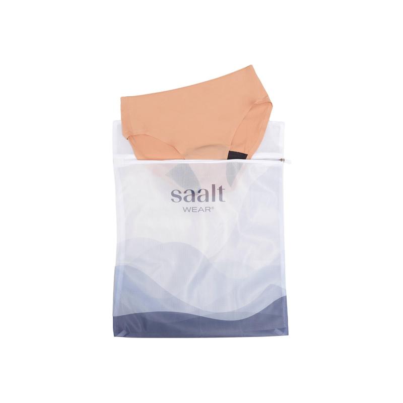 Saalt Mesh Laundry Bag for Delicates - Protects from Hook Tears and Zipper Snags