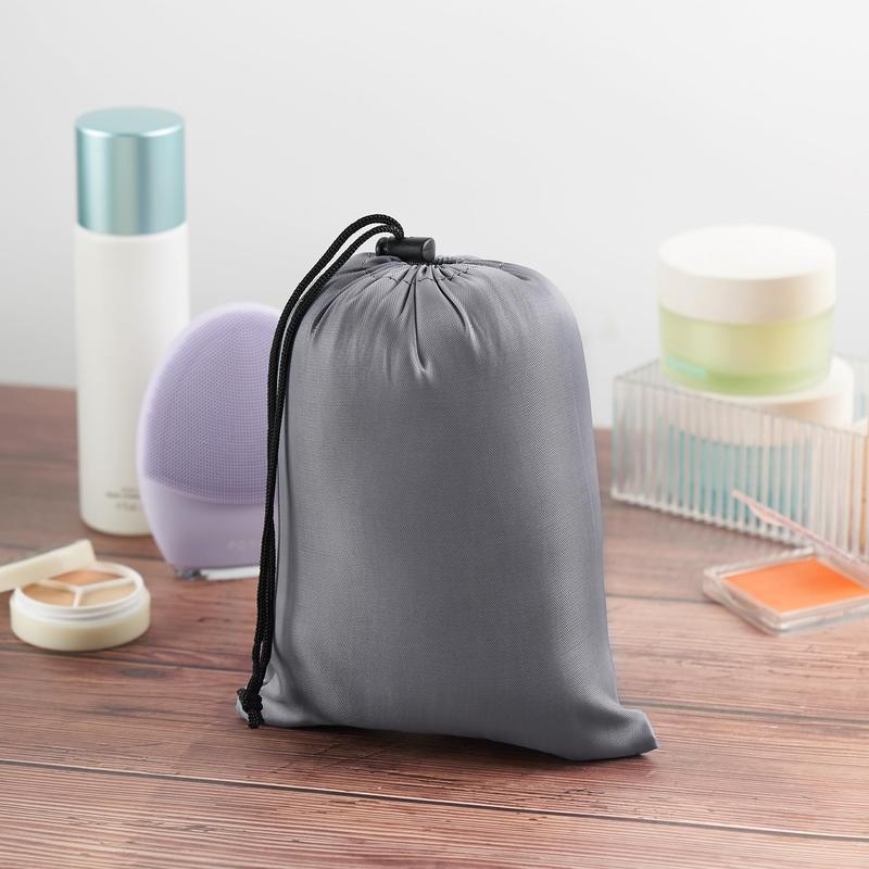 Convenient laundry nylon laundry bag, locking drawstring closure and machine washable, large bag can hold laundry basket or basket, sturdy enough to hold up to three pieces of clothing, (random color, 1pc)