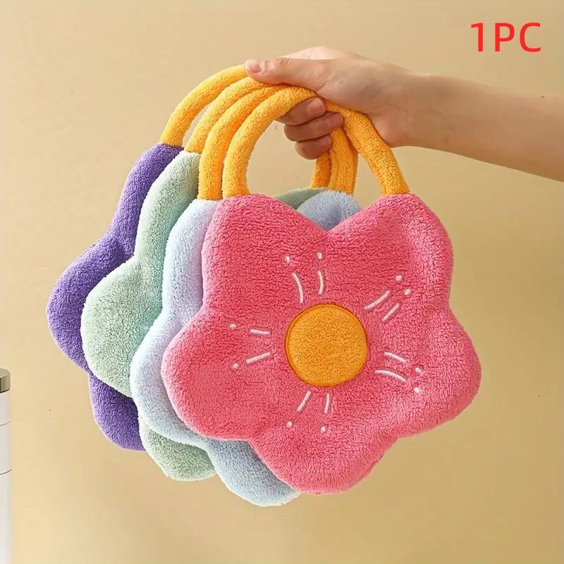 Flower Design Hand Towel, 1 Count Cute Lovely Absorbent Coral Fleece Drying Towel, Cleaning Supplies for Home Kitchen Bathroom Travel (Random Color)