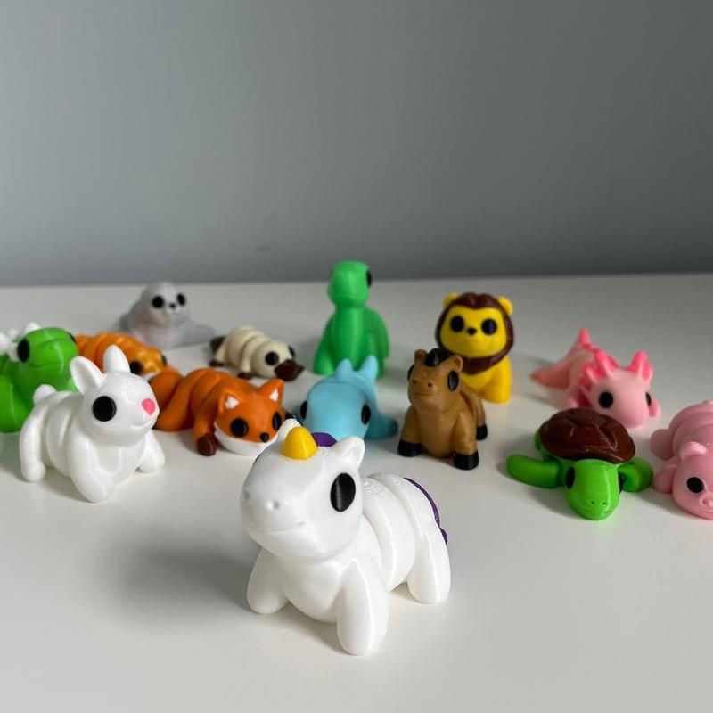 Mini animals 3d printed articulated home decor statues and figurines