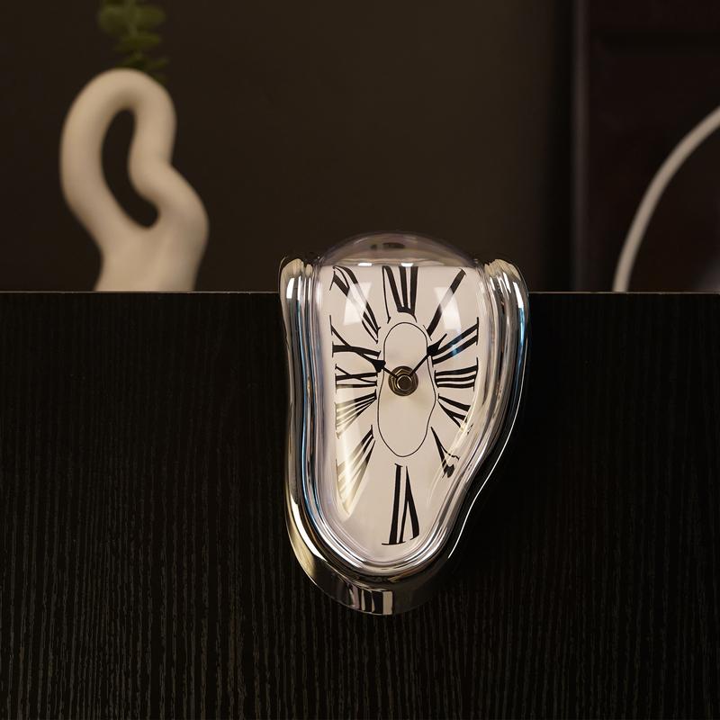 Melting Clock Table Clock - Creative Silver Table Decoration for Holiday Gifts