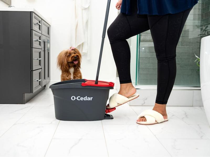 O-Cedar EasyWring Spin Mop & Bucket | Removes over 99% of Bacteria | Safe on All Hard Floors