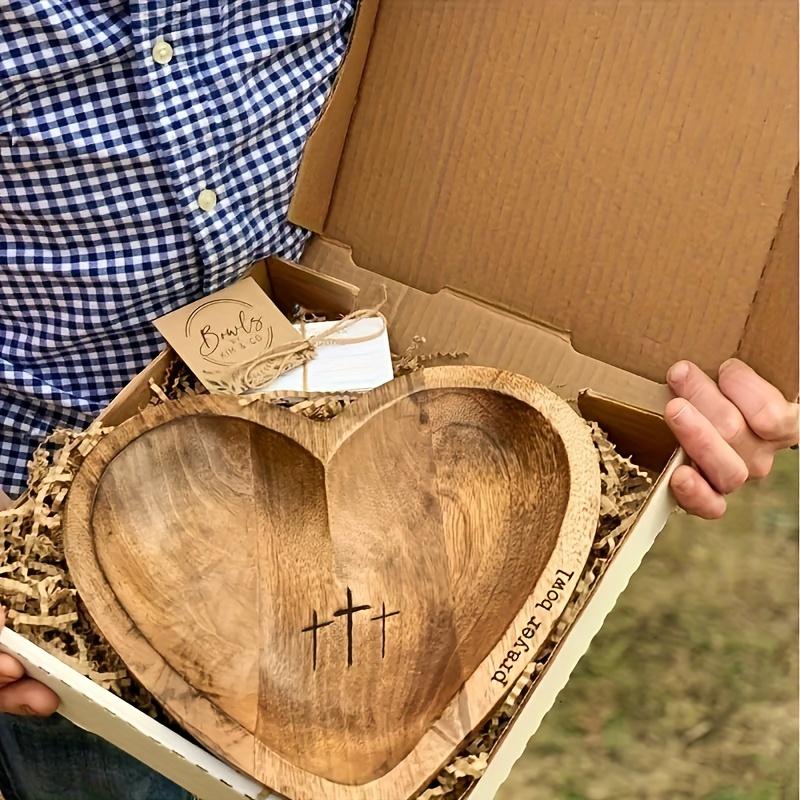 1 Piece of Retro Wood Heart Shaped Prayer Bowl Engraved with Cross and 