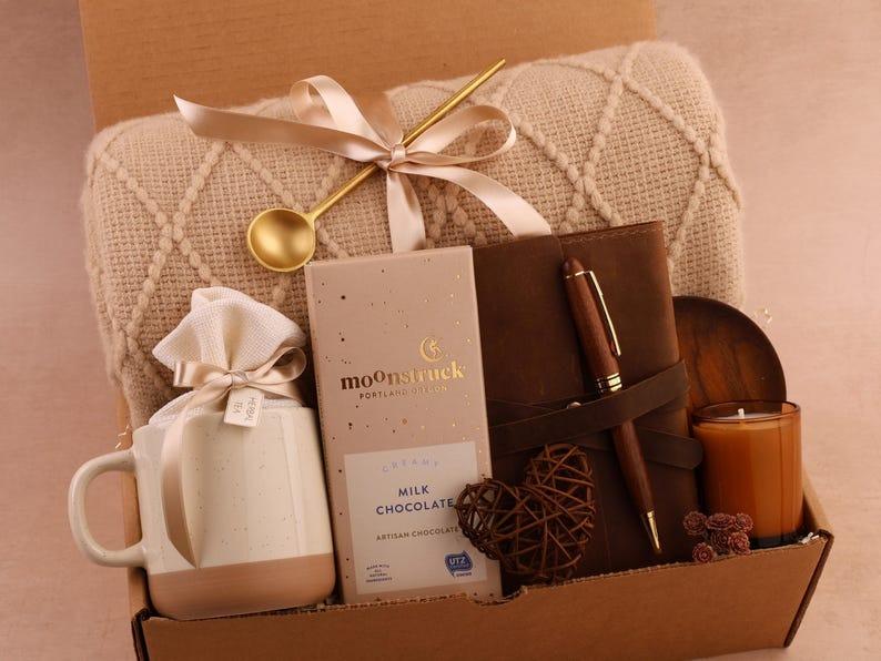 hygge gift box, gift box, mothers day gift set for her mom, miss you,a hug, gift for colleagues