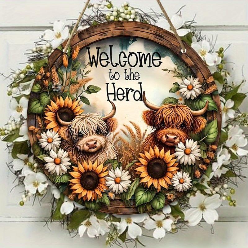 Highland Cow Pattern Welcome Sign, Round Sunflowers Hanging Door Sign, Wall Decor for Home Cafe Farmhouse Classroom Window Door Porch Garden